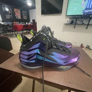 Super Rare size 12 Chuck Posit “Cave Purple” excellent shape 684758-500 no box